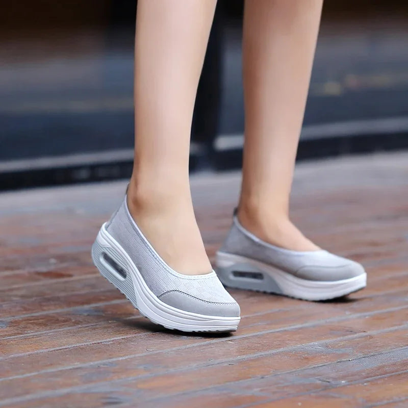 Women's Daily Comfortable Breathable Shockproof Arch Support Orthopedic Slip-on Sneakers